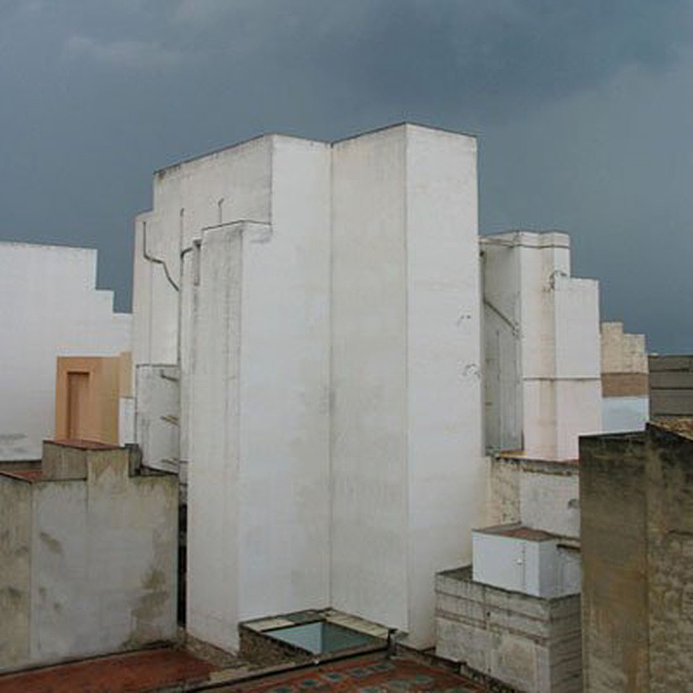 ANTONIO CAMBA · SILENCIO URBANO 2 — Impresión digital sobre aluminio · 30x30cm · 2005